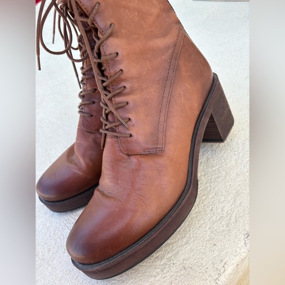 Franco Sarto Brown Leather Lace up Boots - Picture 4 of 5